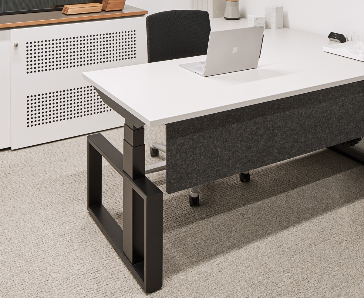 HOST Workstation - Image 6